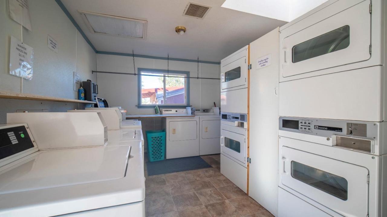 Ok Rv Park Family Tipi Ok1 Hotell Moab Eksteriør bilde