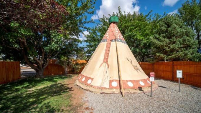 Ok Rv Park Family Tipi Ok1 Hotell Moab Eksteriør bilde