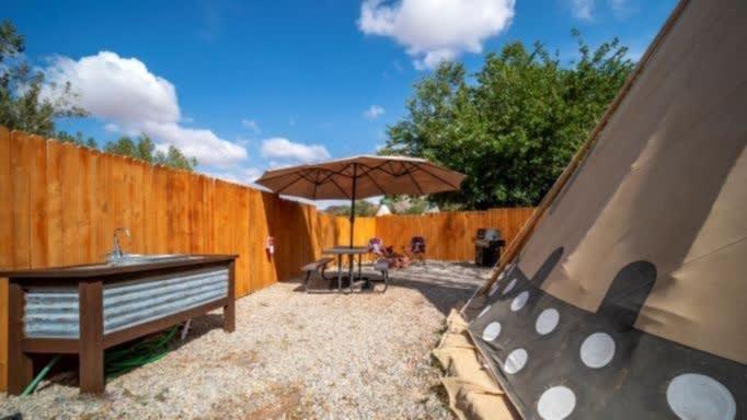 Ok Rv Park Family Tipi Ok1 Hotell Moab Eksteriør bilde