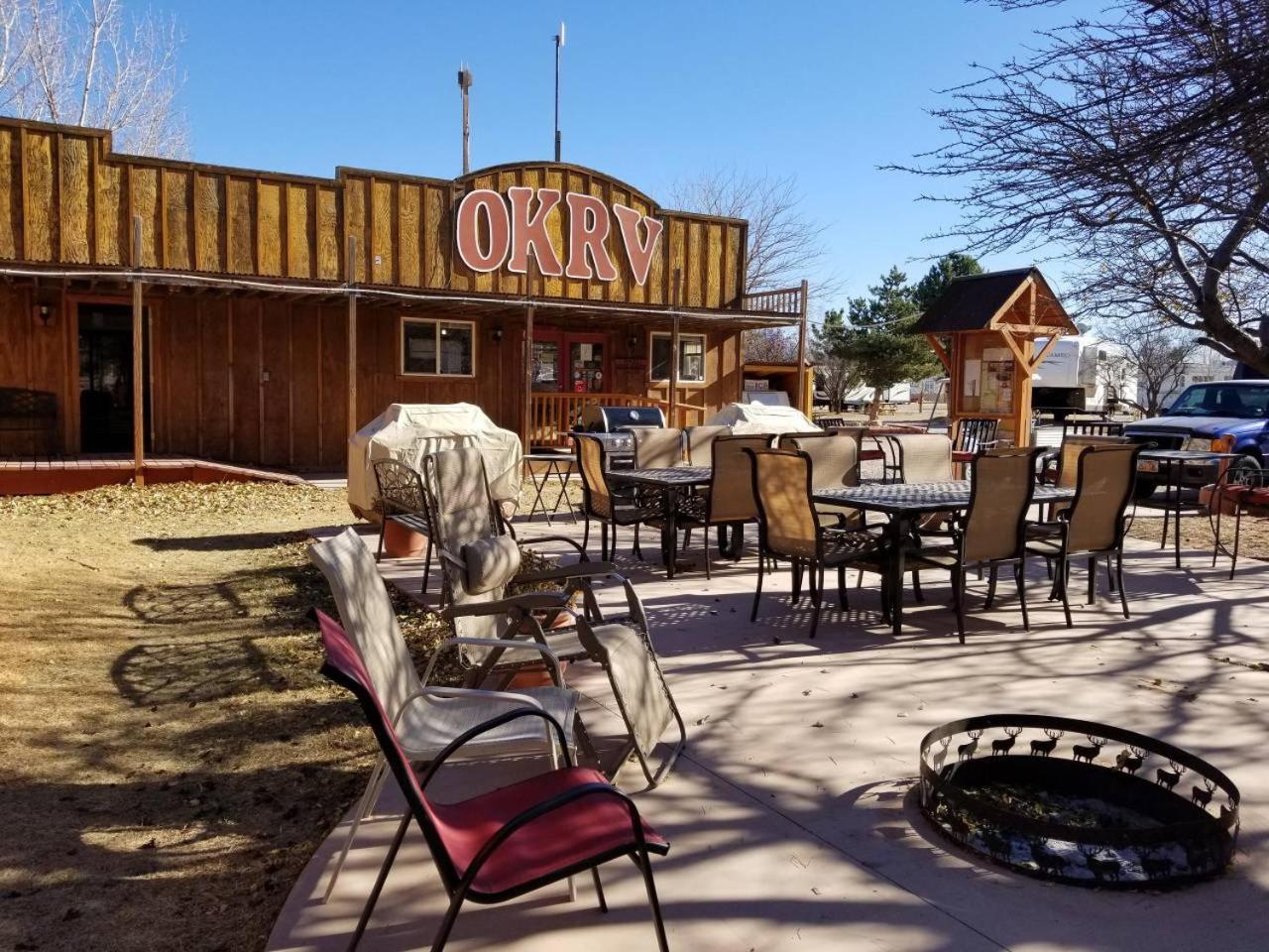 Ok Rv Park Family Tipi Ok1 Hotell Moab Eksteriør bilde